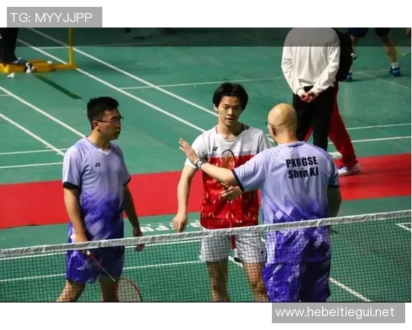 北京羽毛球队耐力训练揭秘:如何在高强度比赛中保持最佳状态