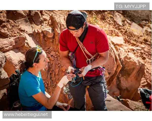 武汉攀岩队在极限运动会中以51分稳居积分榜首位