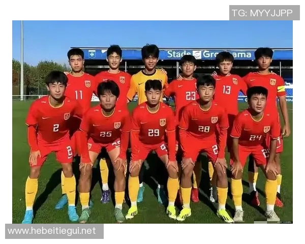 华人后裔足球明星的崛起与成就背后的故事与影响